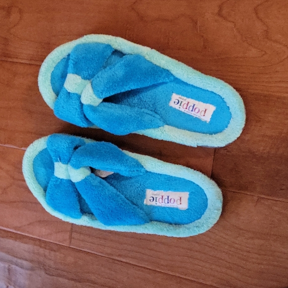 🤠3/$24 Poppie Washable Slippers Size 7.5 - Picture 1 of 4